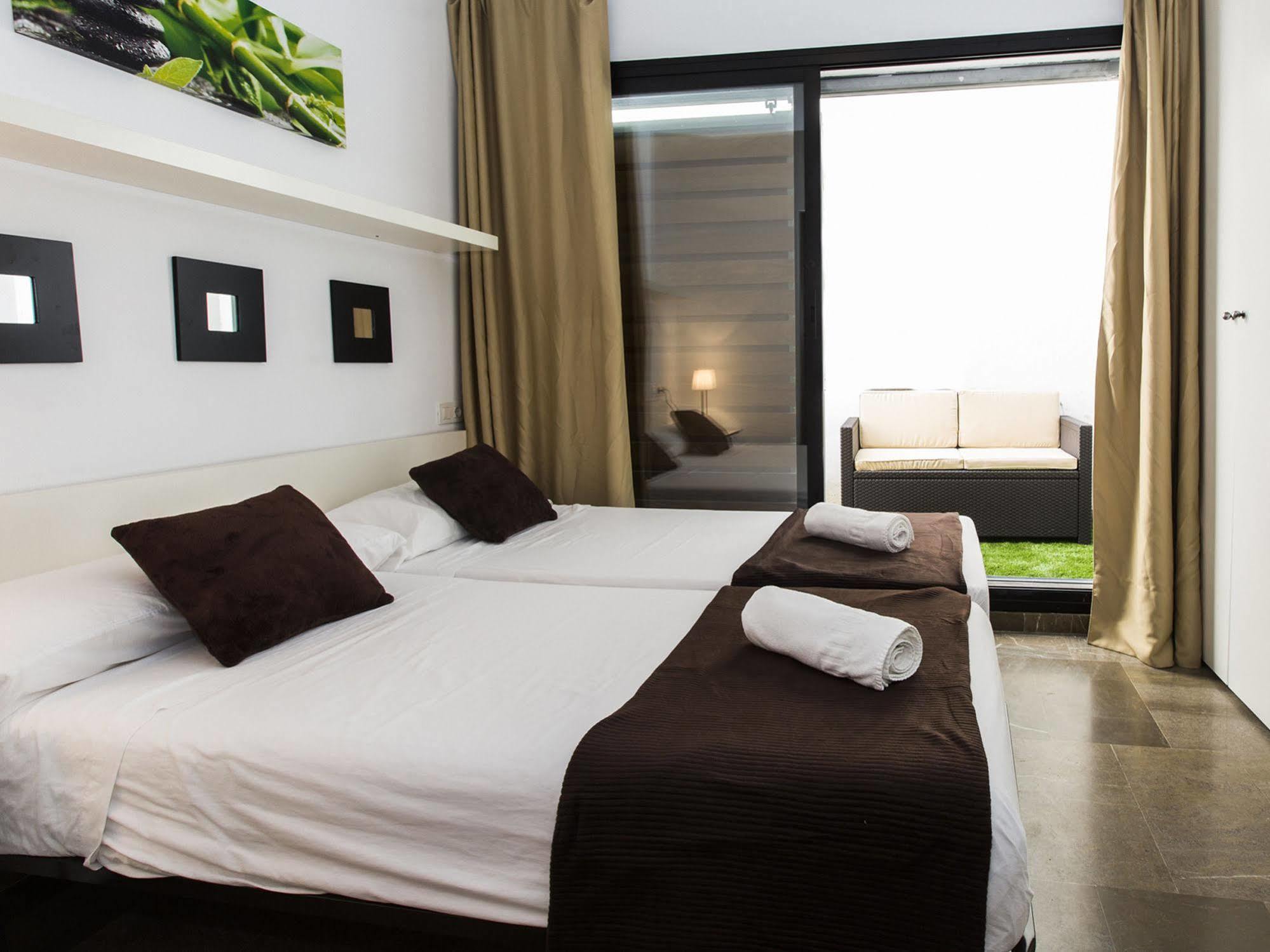 Total Valencia Vitoria Apartment Bagian luar foto