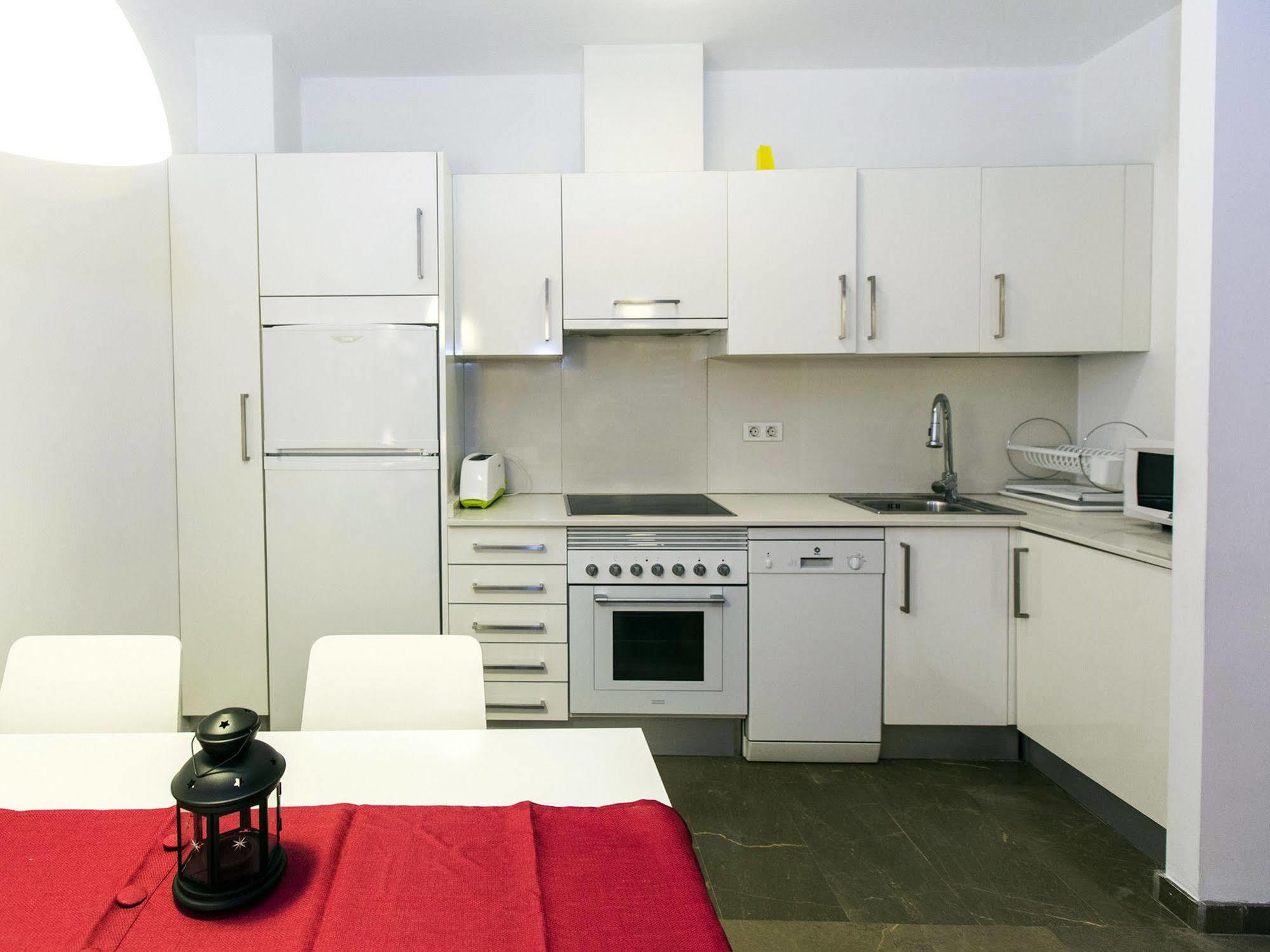 Total Valencia Vitoria Apartment Bagian luar foto